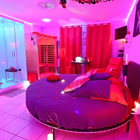 Love Room A Deux Pas De L'Ocean Avec Hammam, Sauna Et Bain A 2 :-) Biscarrosse Exterior photo